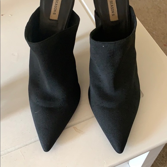 yeezy black heel mules - Picture 3 of 3